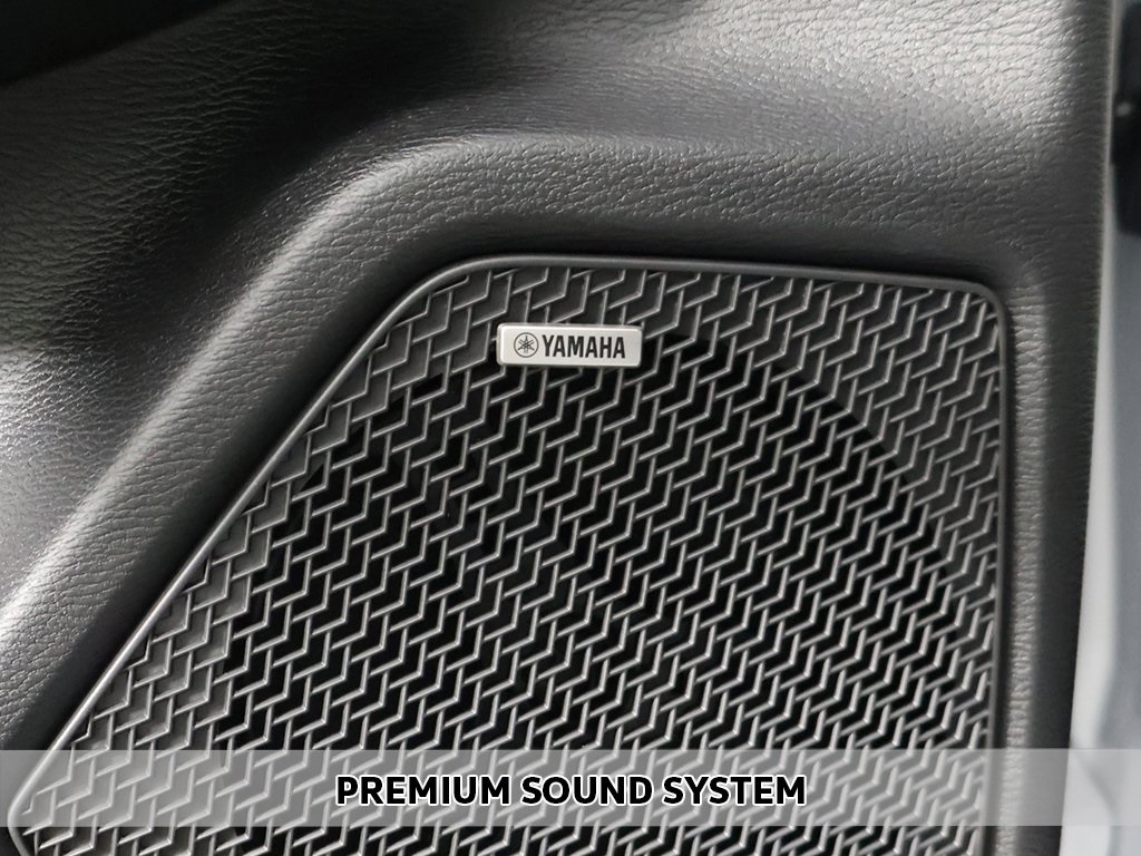 2025 Mitsubishi Outlander SE photo 4