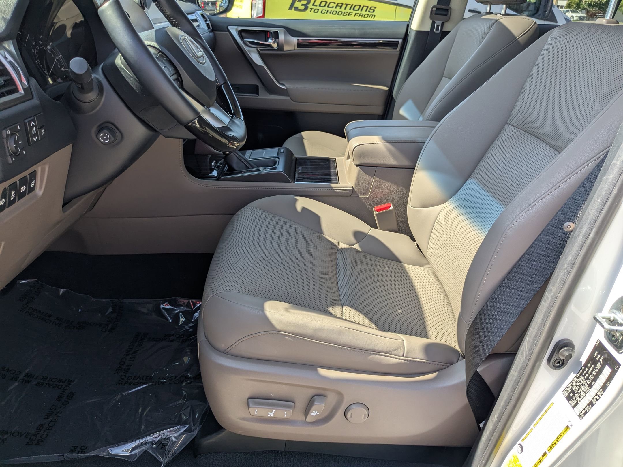 2023 Lexus GX 460 Premium photo 14