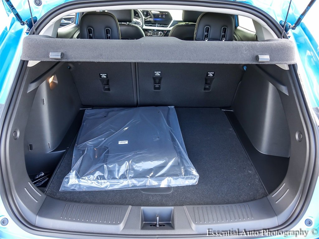 2026 Chevrolet Trax LT photo 21