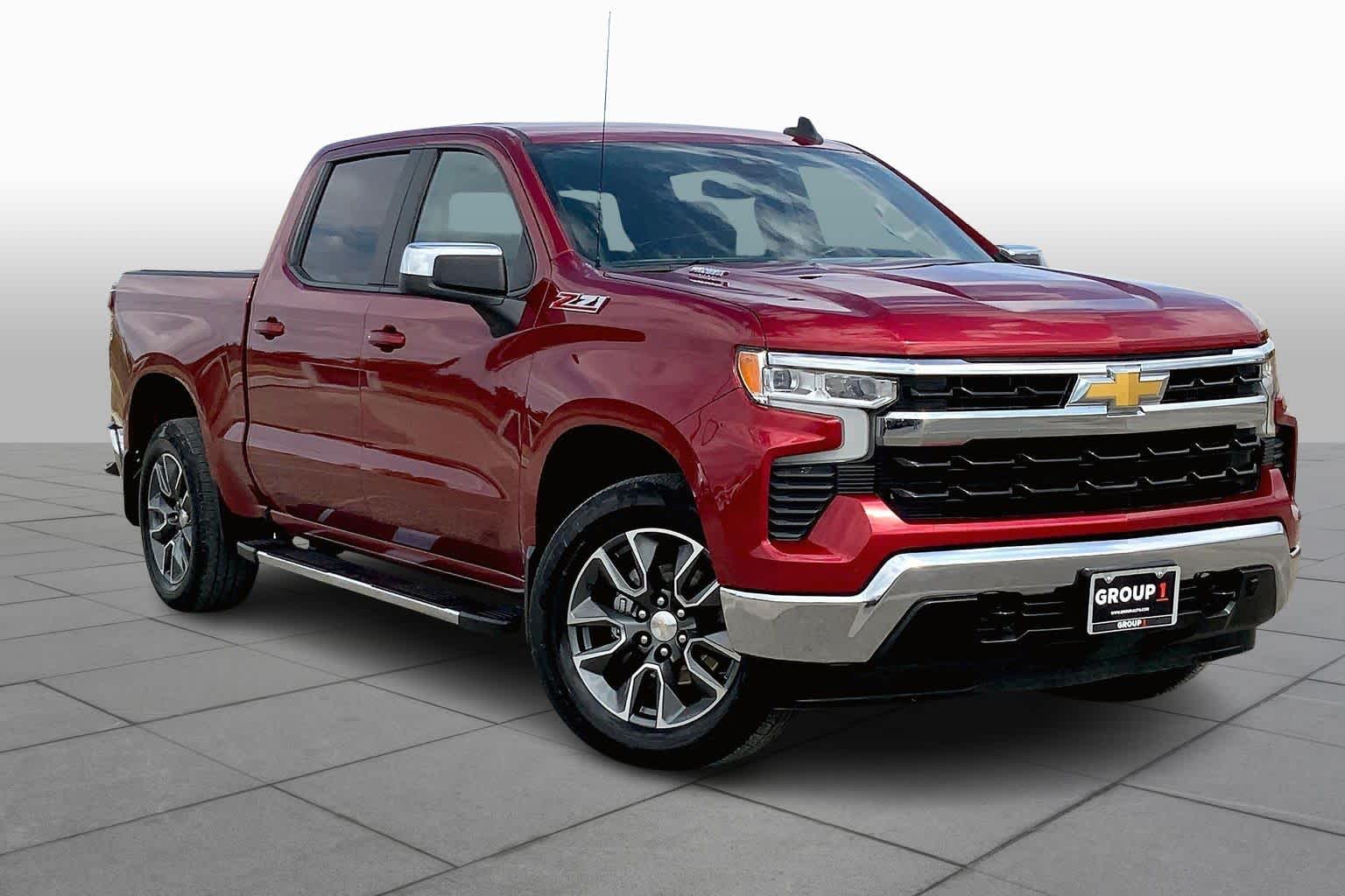 2023 Chevrolet Silverado 1500 LT photo 2