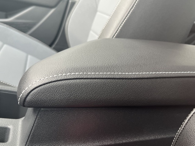 2026 Volkswagen Jetta SE photo 40
