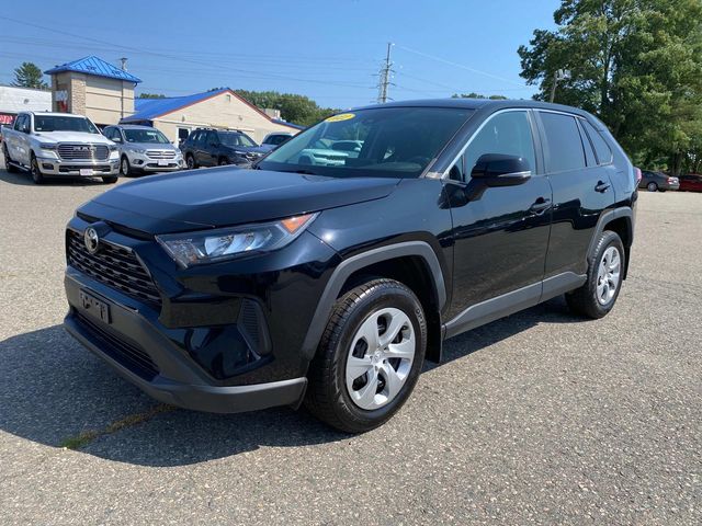2022 Toyota RAV4 LE photo 8