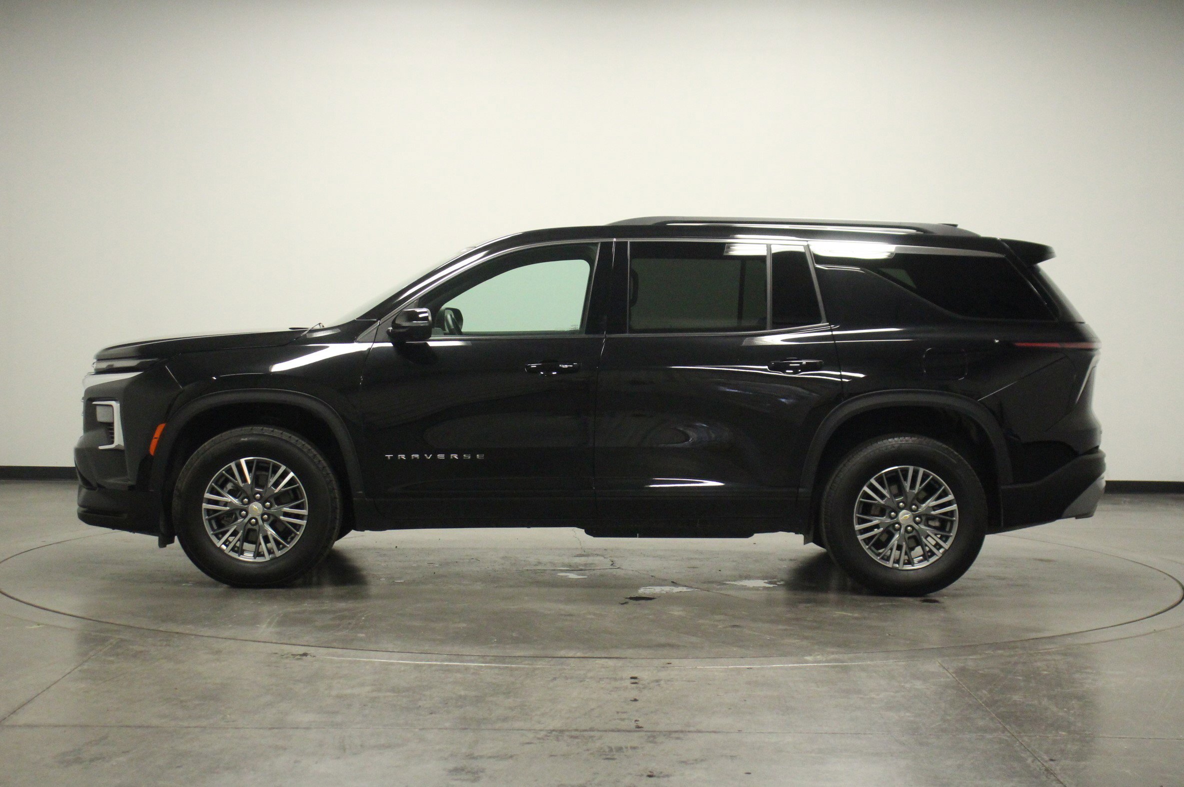 2024 Chevrolet Traverse photo 4