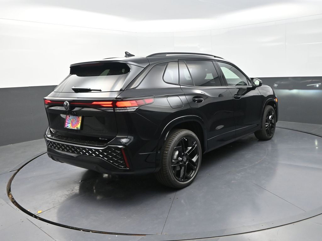 2025 Volkswagen Tiguan SE R-Line Black photo 4