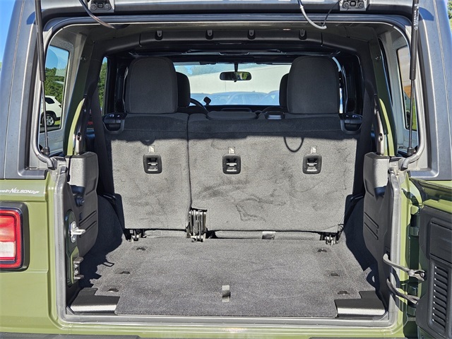 2021 Jeep Wrangler Unlimited Willys photo 13