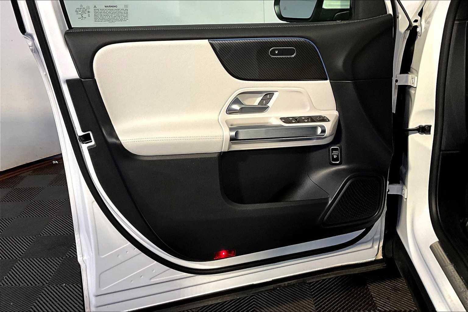 2022 Mercedes Benz GLB 250 4MATIC photo 21