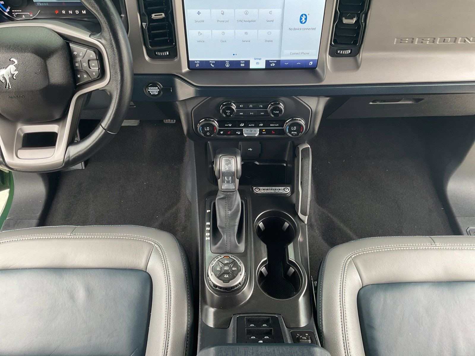 2023 Ford Bronco Outer Banks photo 16