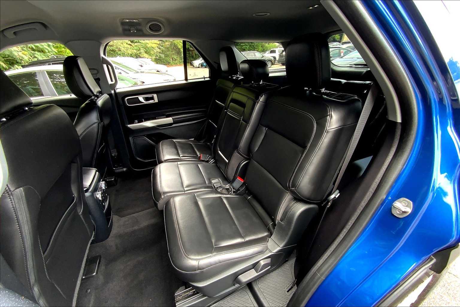2021 Ford Explorer XLT photo 18