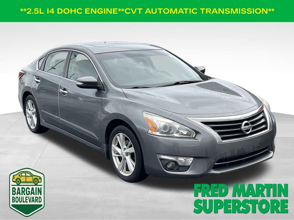 2014 Nissan Altima SV's photo