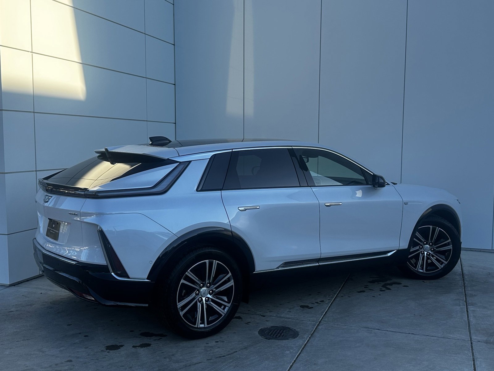 2025 Cadillac Lyriq Luxury photo 4