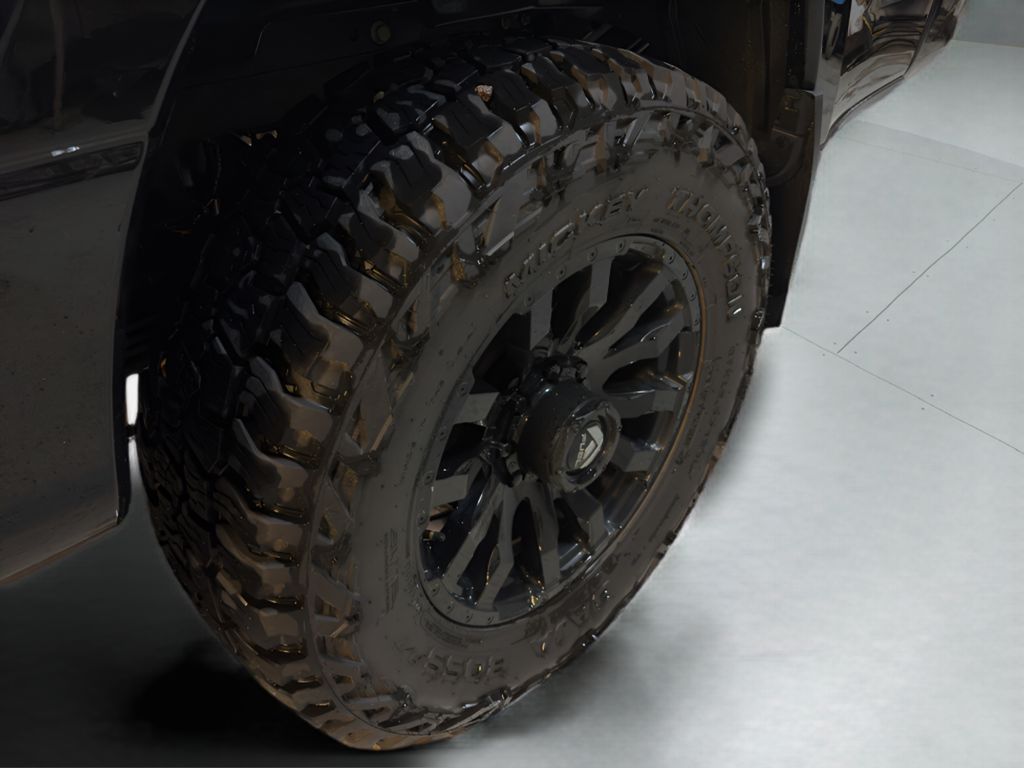 2022 Ford F-350 Limited photo 6