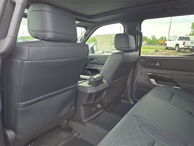 2025 Toyota Tundra Limited CrewMax photo 14