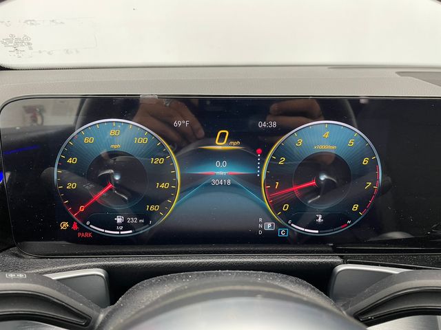 2025 Mercedes Benz GLB 250 photo 2