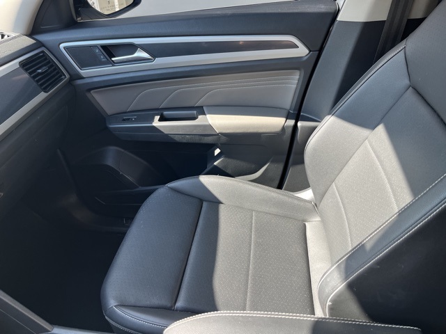 2023 Volkswagen Atlas V6 SEL R-Line photo 47