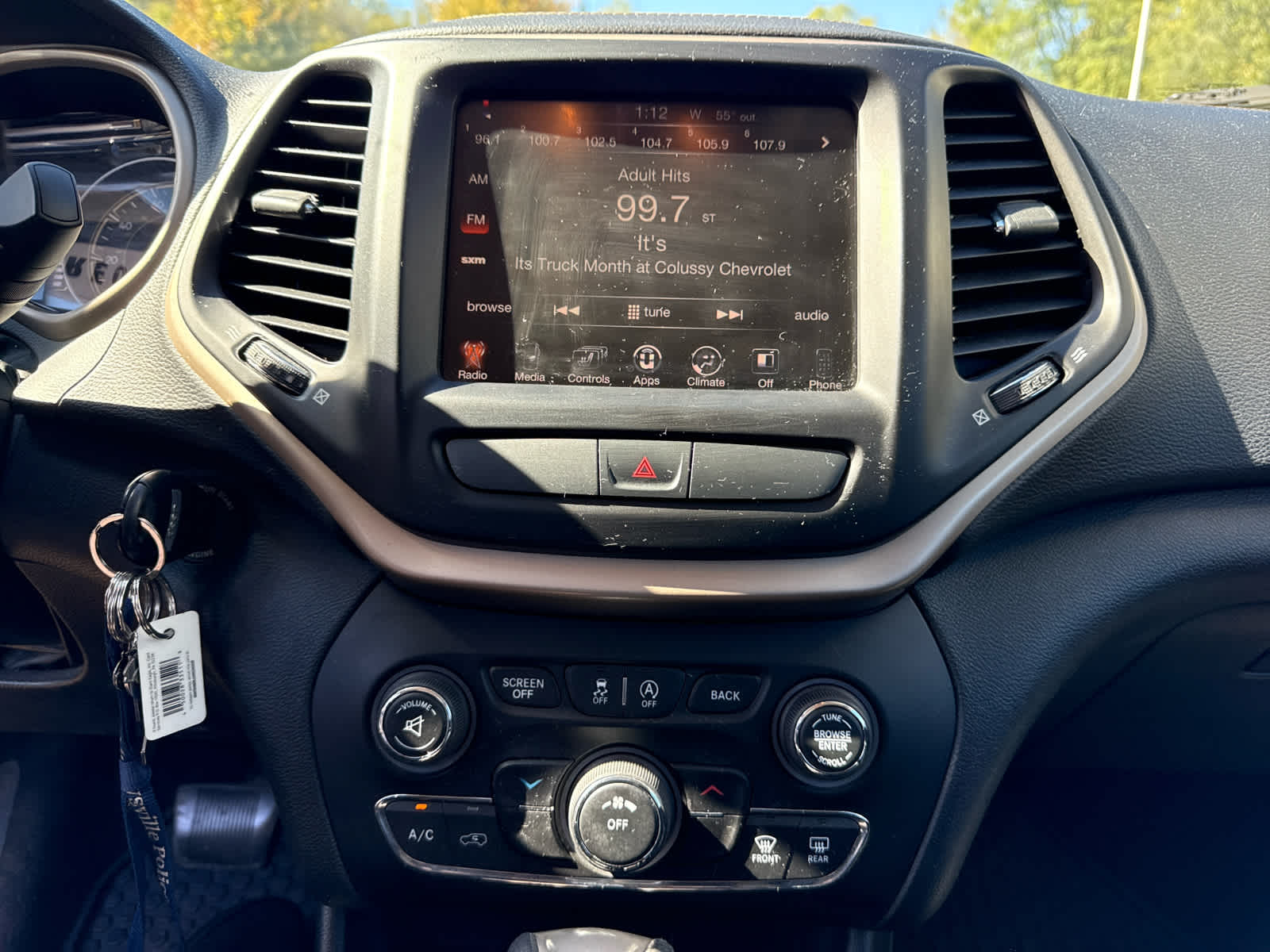 2015 Jeep Cherokee Latitude photo 3