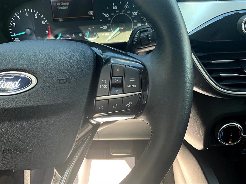 2022 Ford Escape SEL photo 23