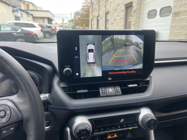 2024 Toyota RAV4 Hybrid XSE photo 13