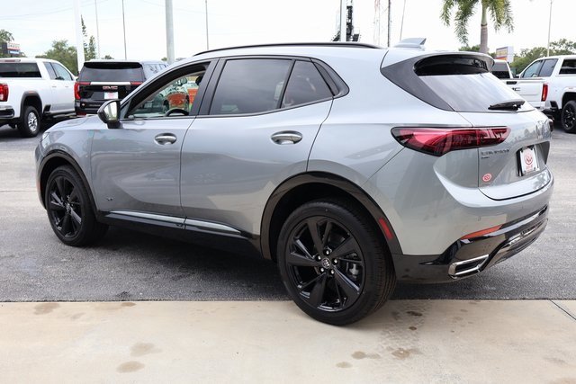 2025 Buick Envision Sport Touring photo 4