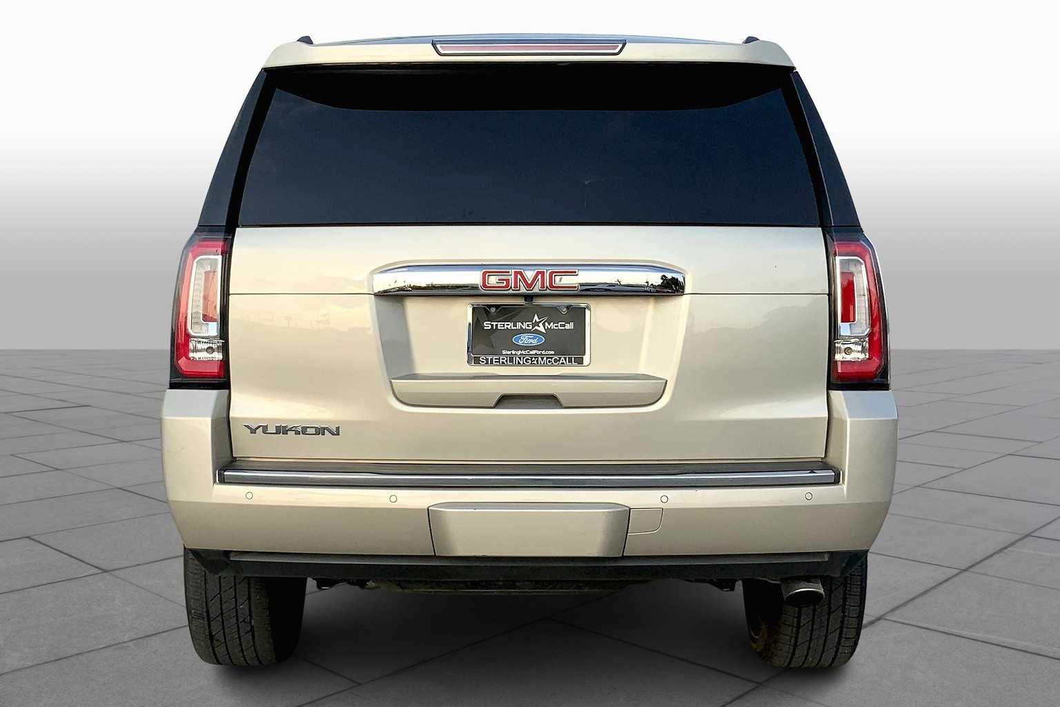 2016 Gmc Yukon Denali photo 4