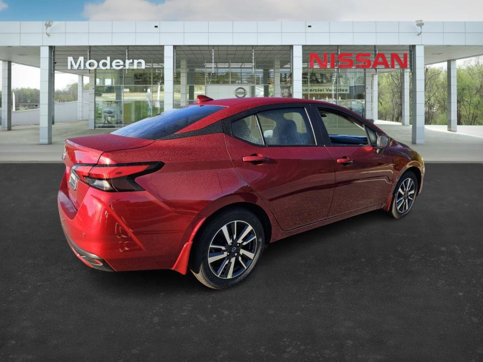 2025 Nissan Versa SV photo 4