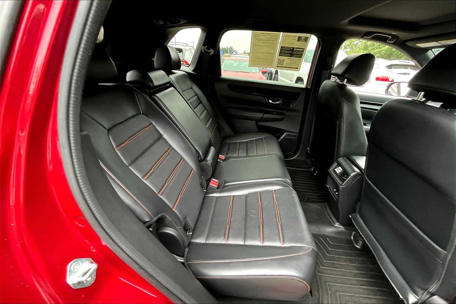 2023 Honda CR-V Hybrid Sport Touring photo 17
