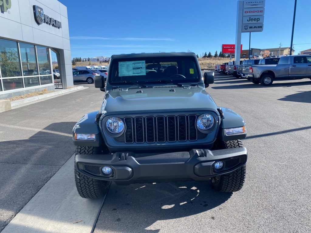 2025 Jeep Gladiator Sport photo 4
