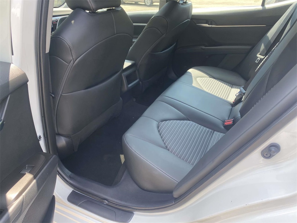 2024 Toyota Camry SE photo 8