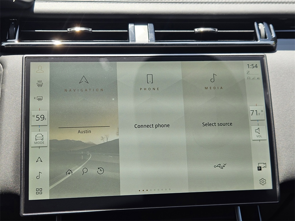 2026 Land Rover Range Rover Velar SE photo 15