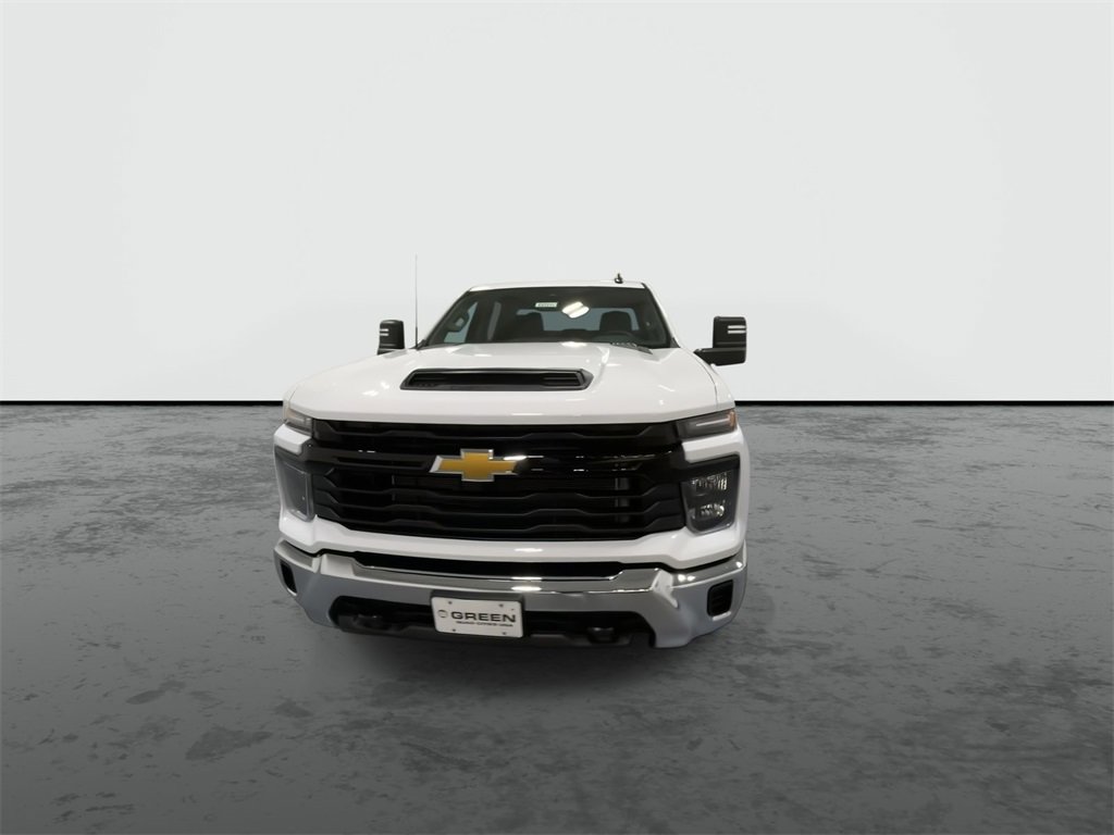2025 Chevrolet Silverado 2500HD photo 3