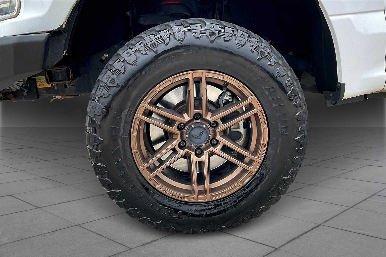 2020 Ford F-150 XLT photo 19