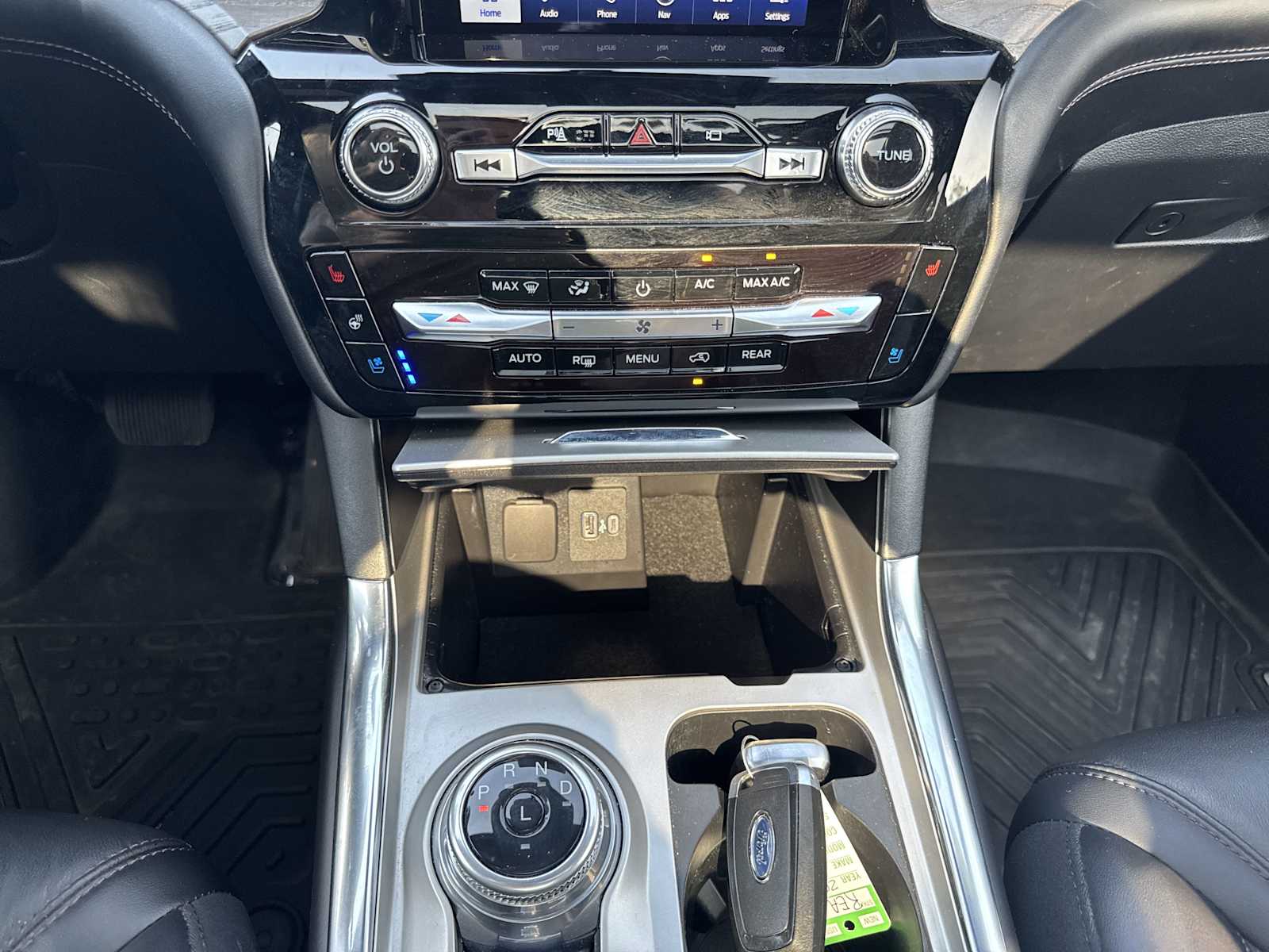 2022 Ford Explorer Platinum photo 48
