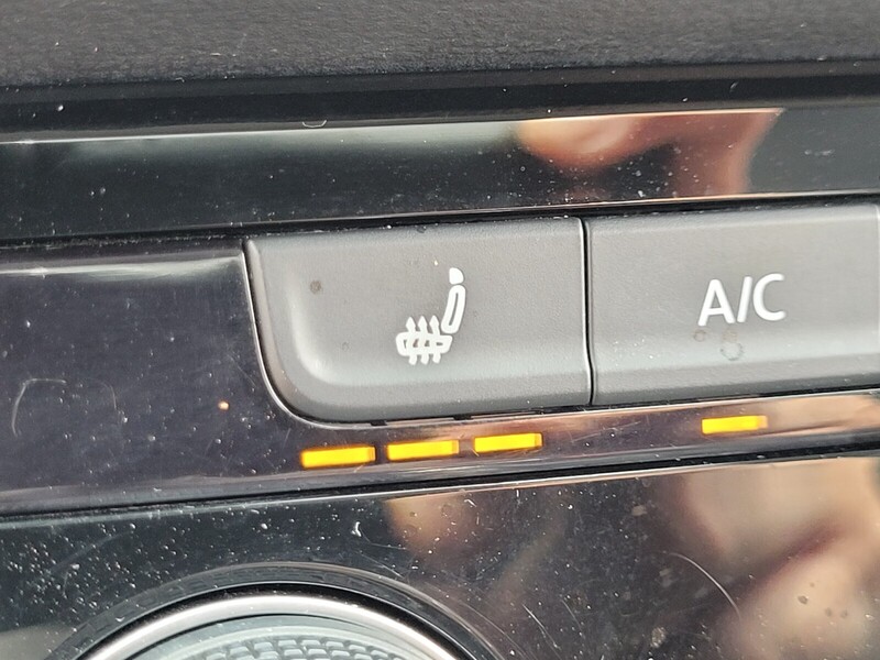 2023 Volkswagen Taos SE photo 20