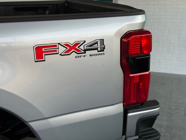 2023 Ford F-250 photo 8