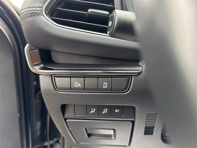 2024 Mazda Mazda3 2.5 s Preferred photo 14