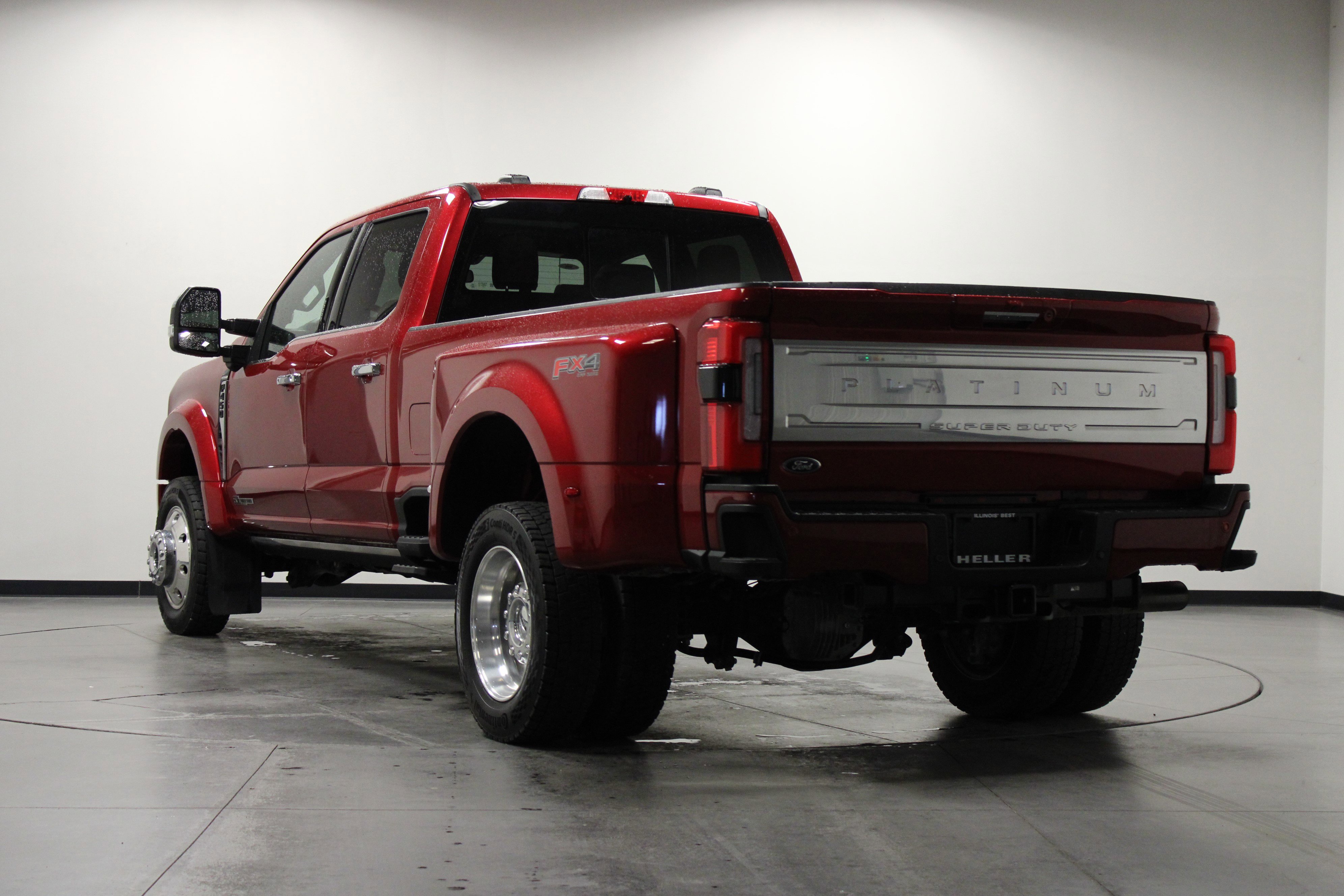 2024 Ford F-450 Platinum photo 5