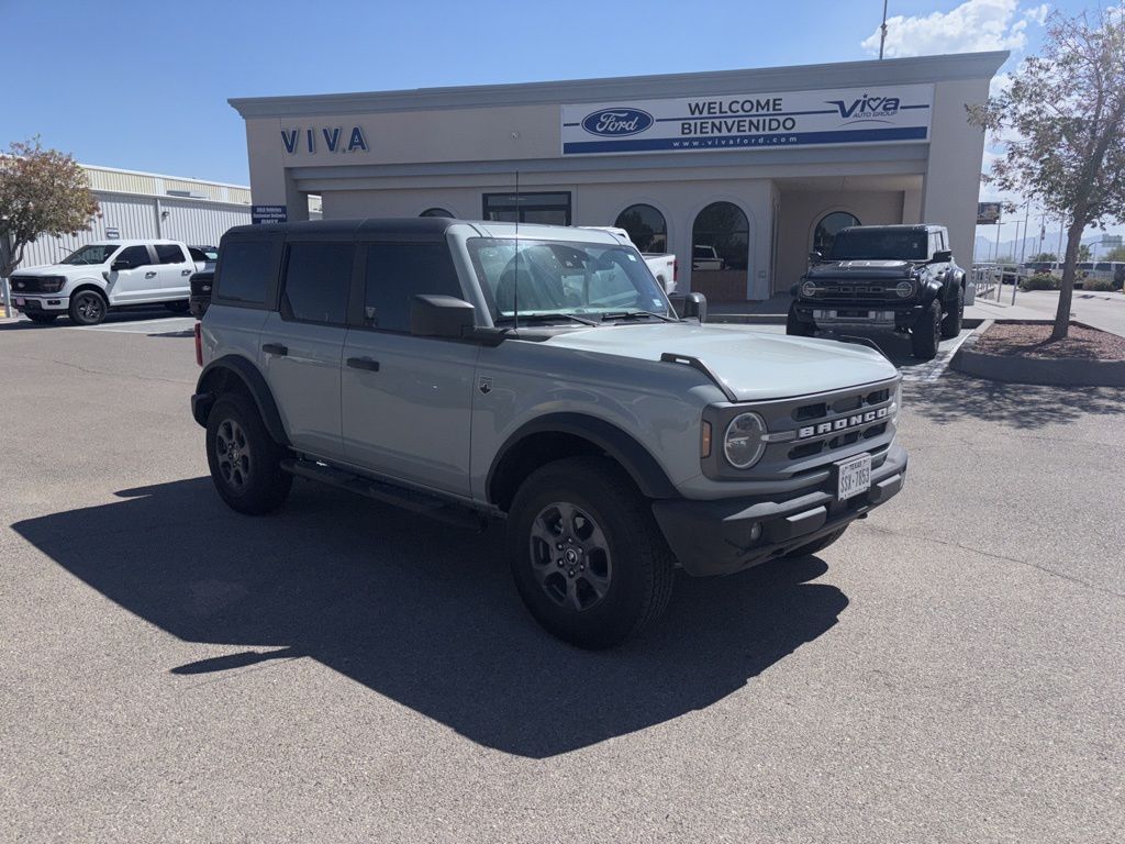 2022 Ford Bronco Big Bend photo 3