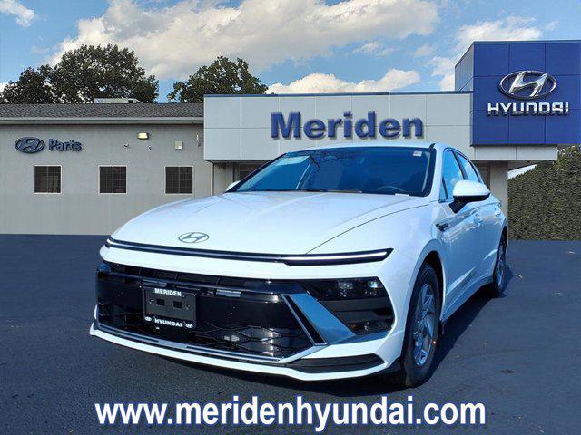 2026 Hyundai Sonata SE's photo