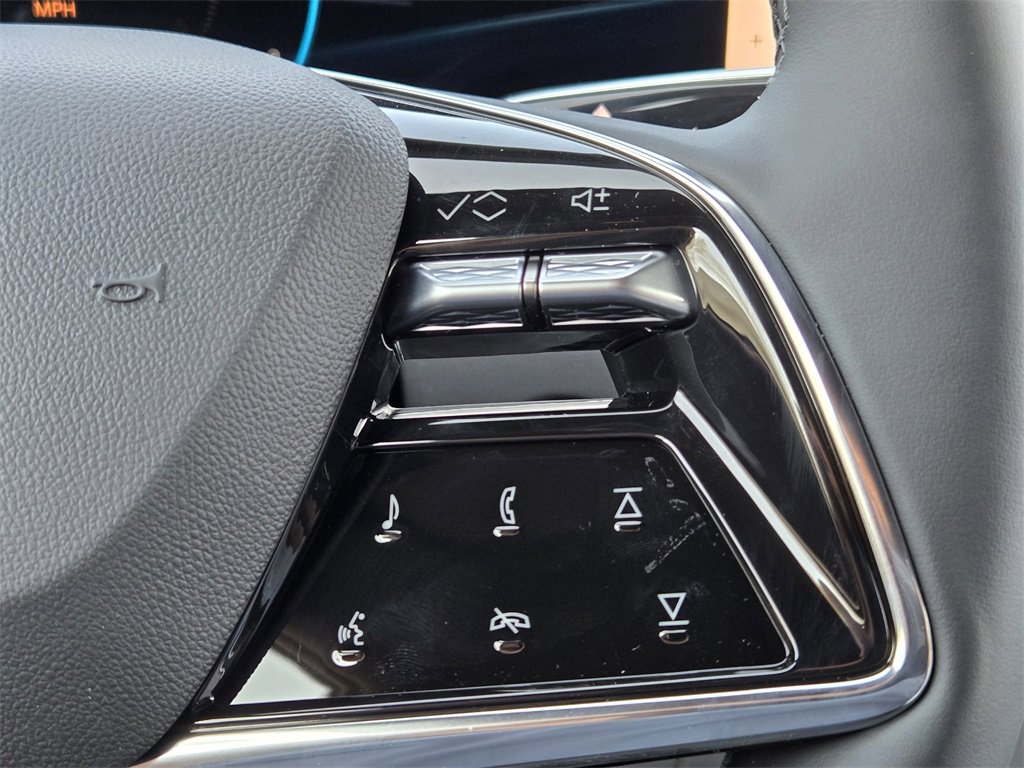 2025 Cadillac Lyriq Sport photo 28