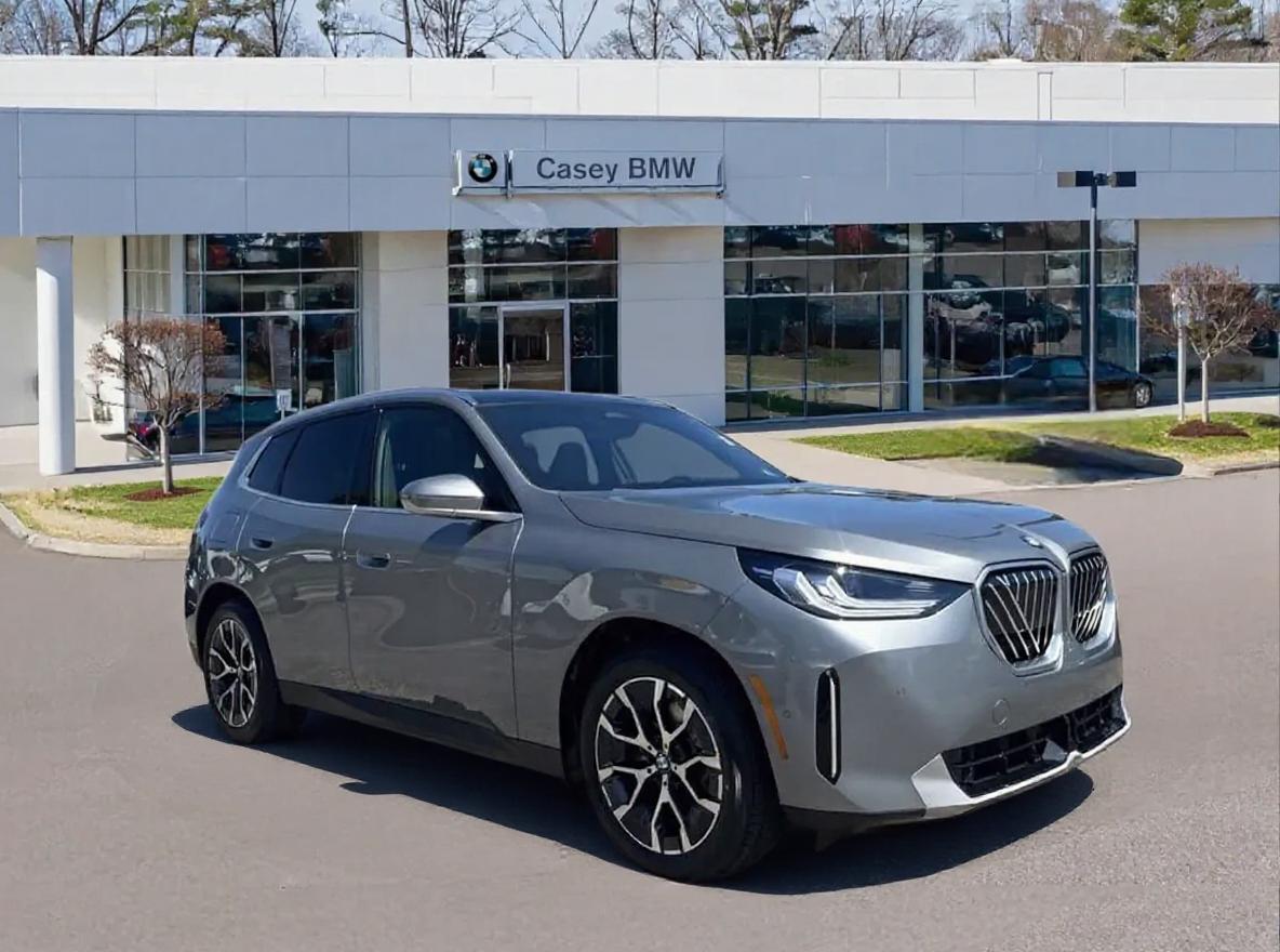 2026 BMW X3 30's photo