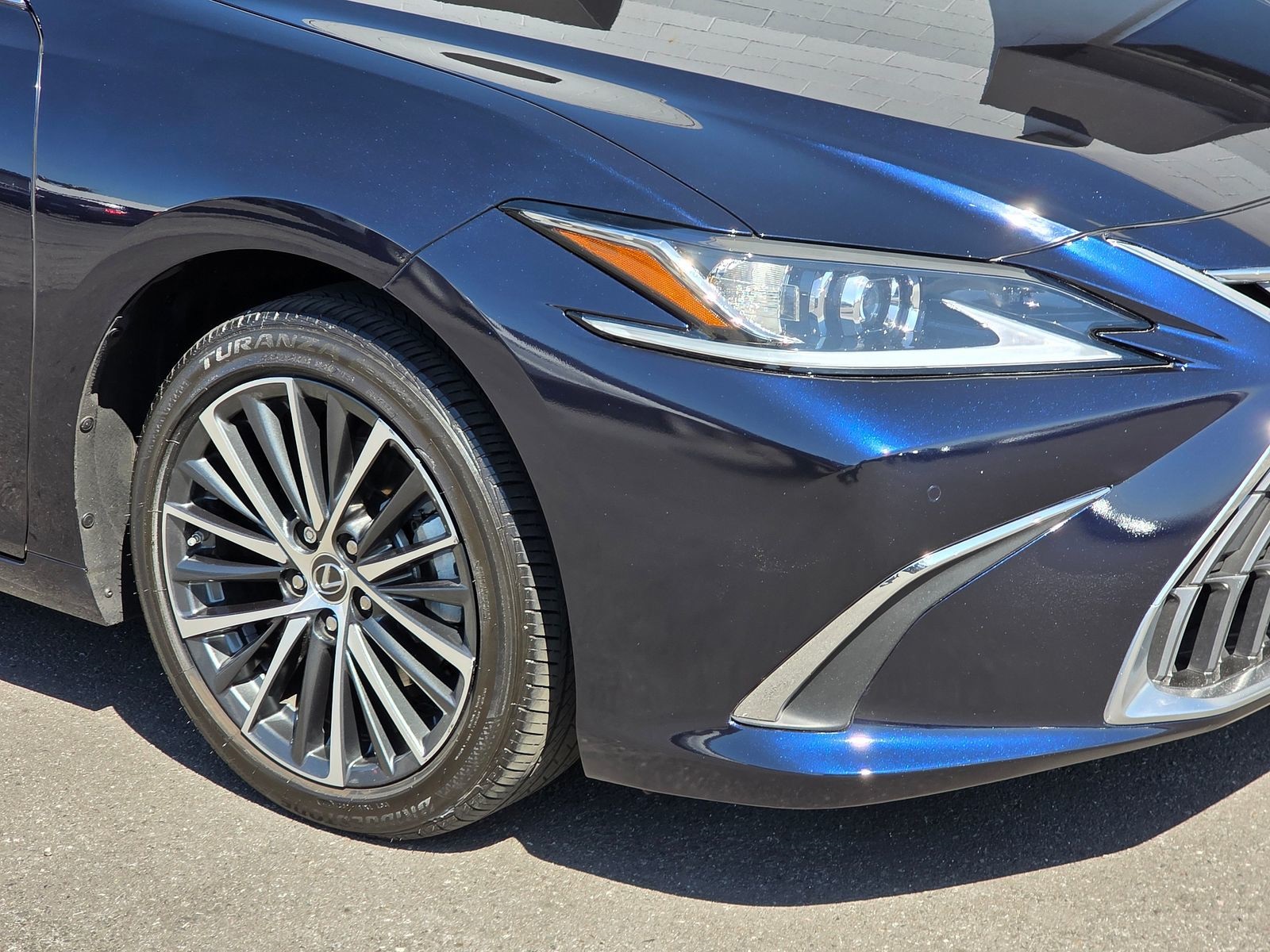 2022 Lexus ES 350 photo 5