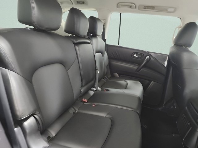 2022 Nissan Armada SV photo 10