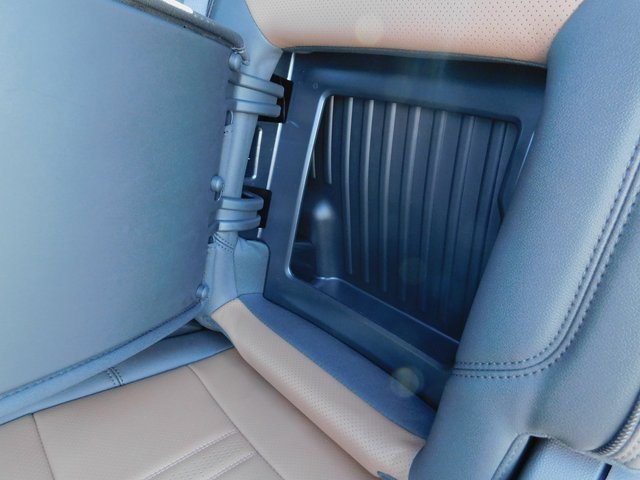 2025 Chevrolet Silverado 2500HD High Country photo 19