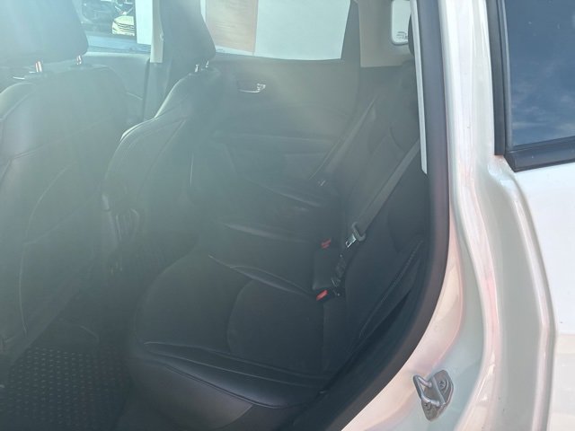 2019 Jeep Compass Latitude photo 9