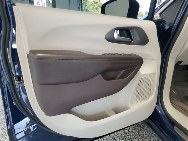 2018 Chrysler Pacifica LX photo 7