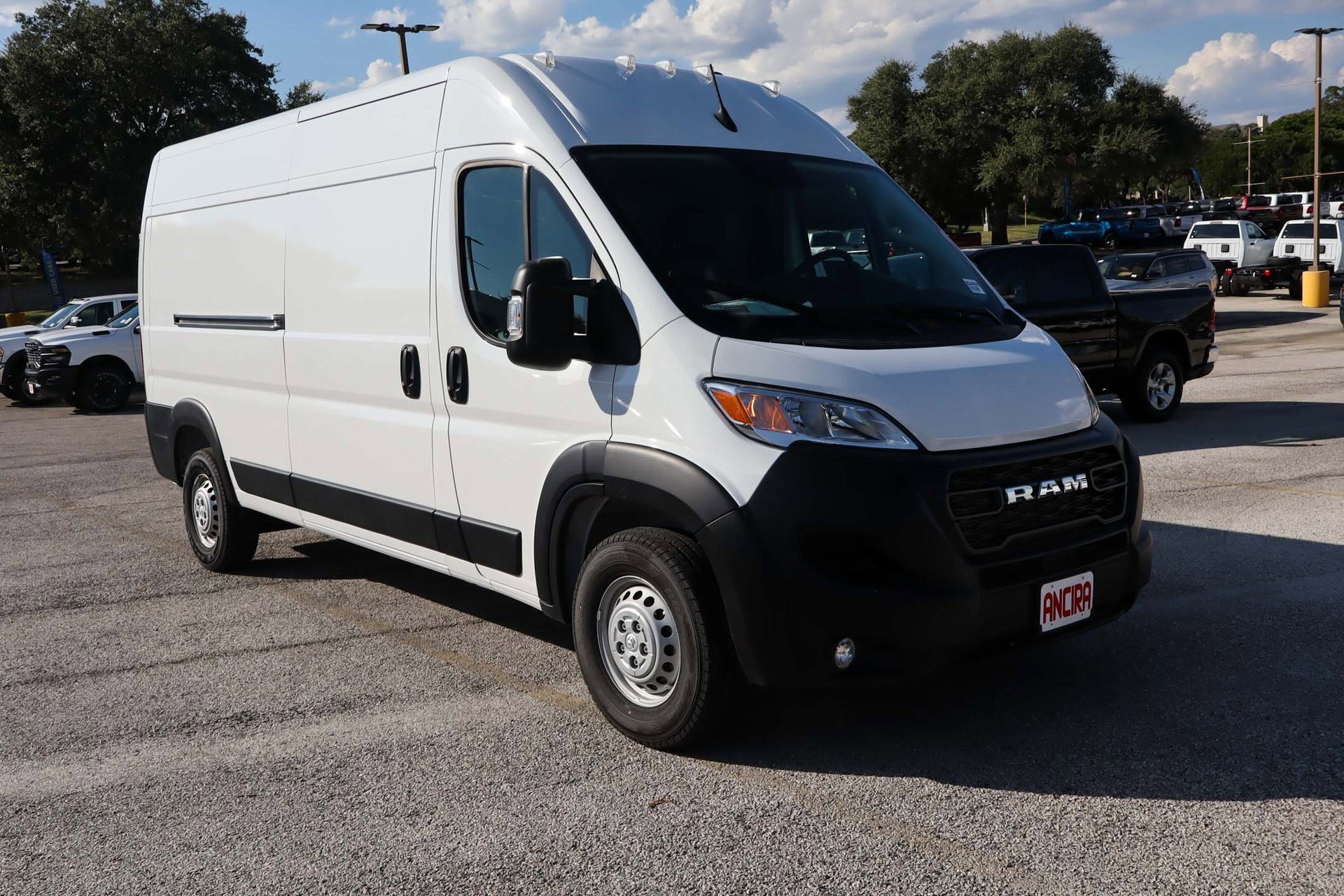 2025 Ram ProMaster 2500 photo 3