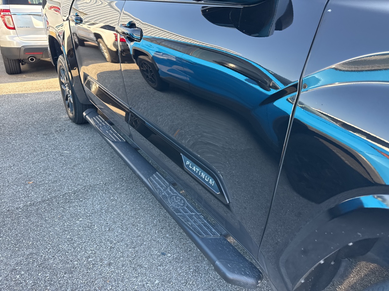 2023 Toyota Tundra Platinum photo 3