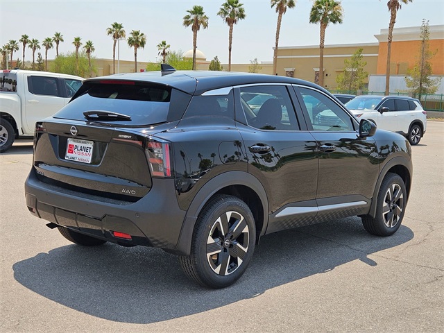 2025 Nissan Kicks SV photo 3