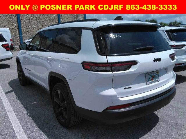 2023 Jeep Grand Cherokee Altitude photo 3