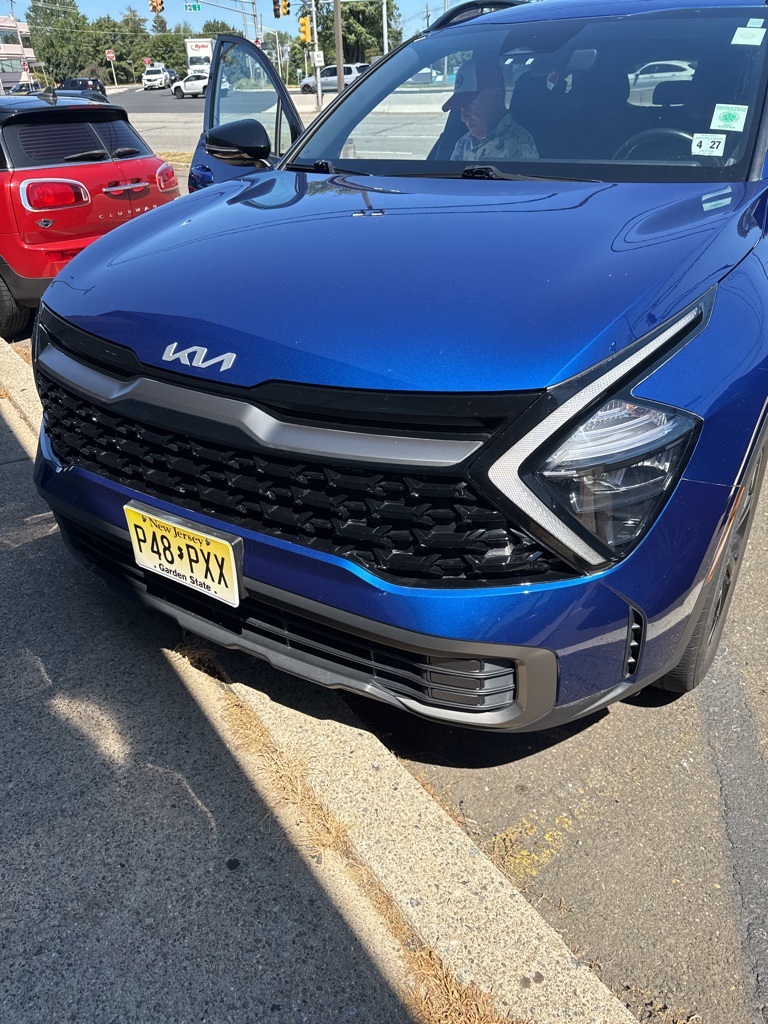 2023 Kia Sportage X-Line photo 2