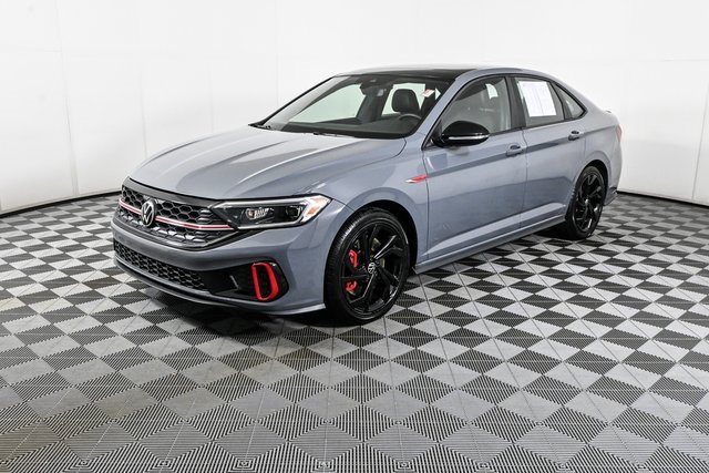 2023 Volkswagen Jetta GLI Autobahn photo 2